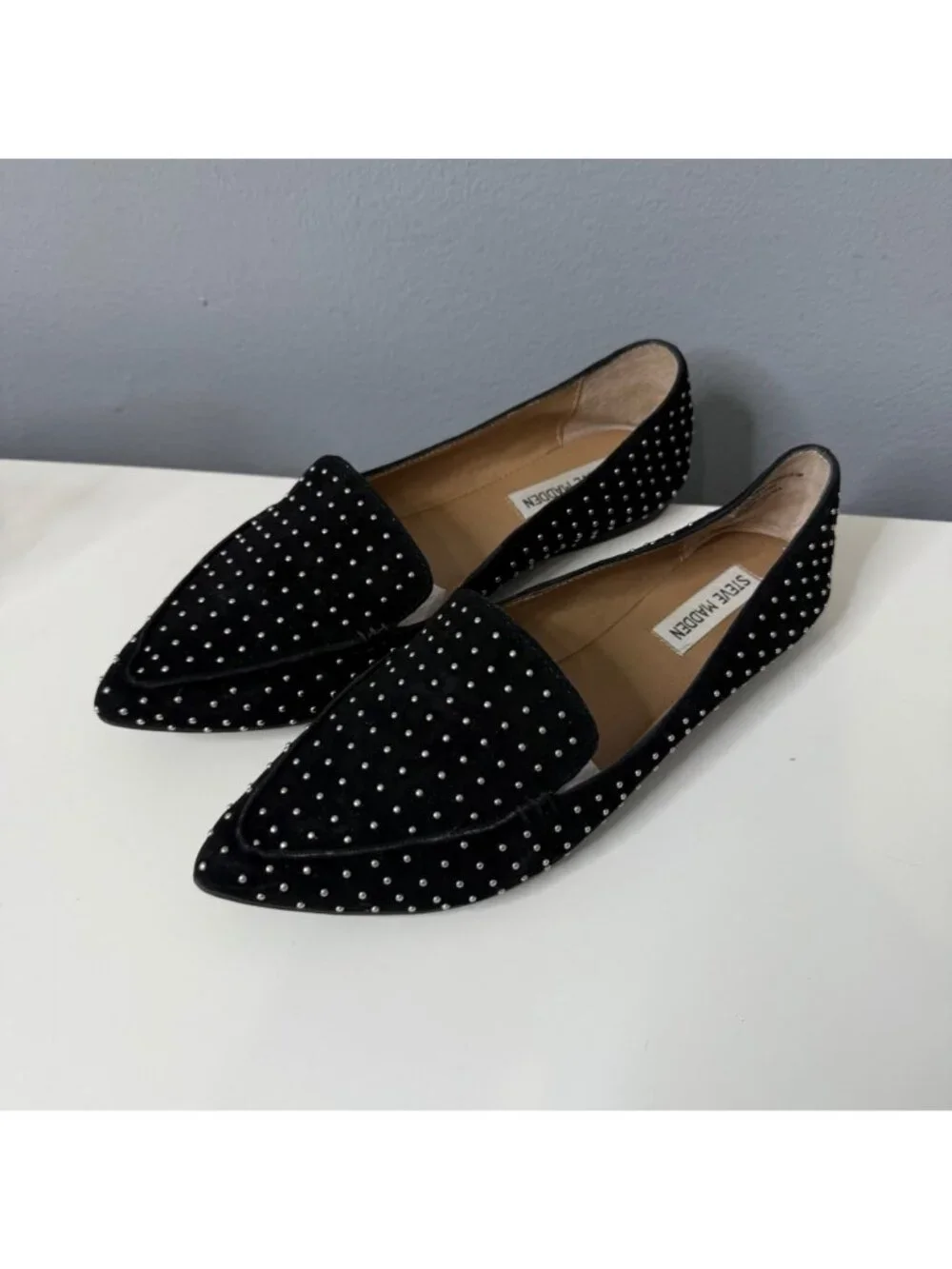 STEVE MADDEN studded feather loafers in black size 8.5